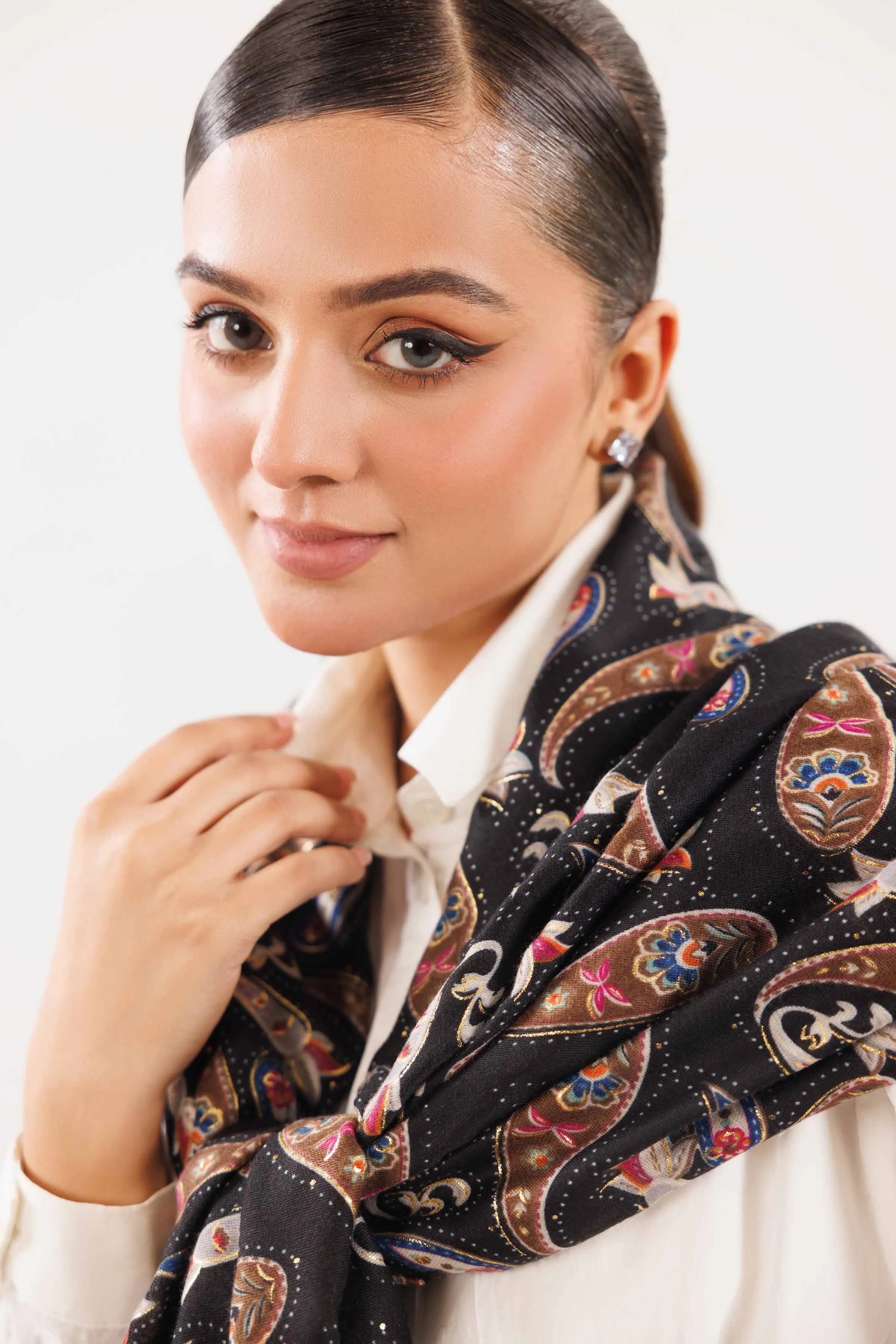 Black Women Shawl - 439422103