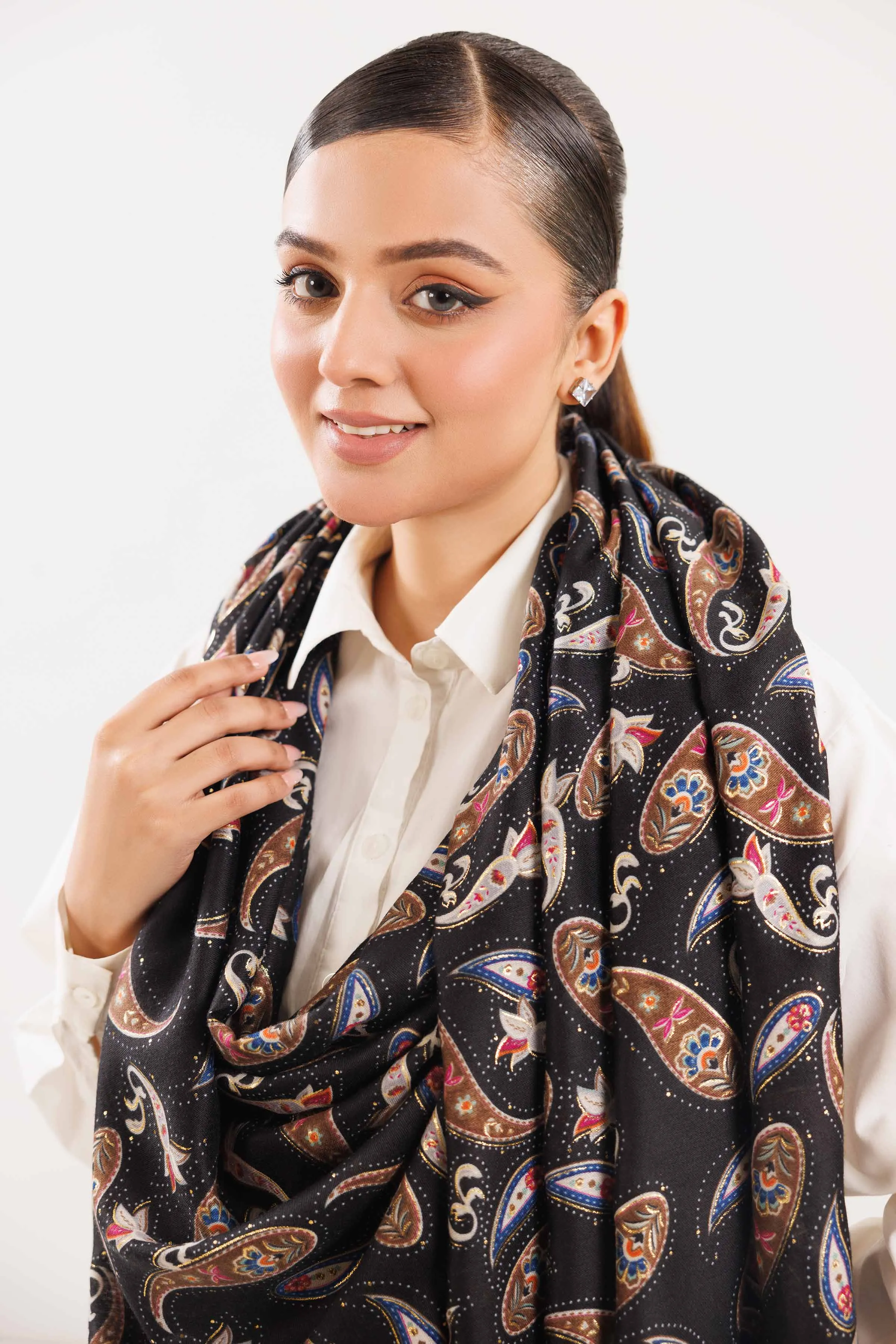Black Women Shawl - 439422103