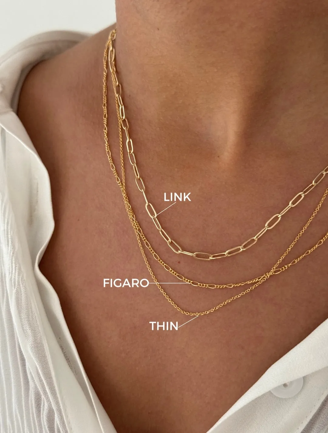 ENGRAVED OVAL NECKLACE