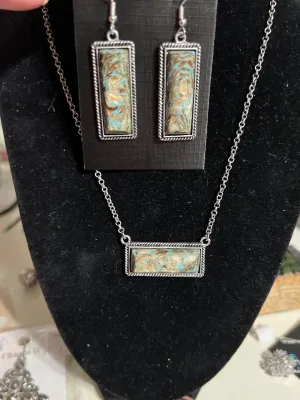 Green Fashion Bar Necklace Set