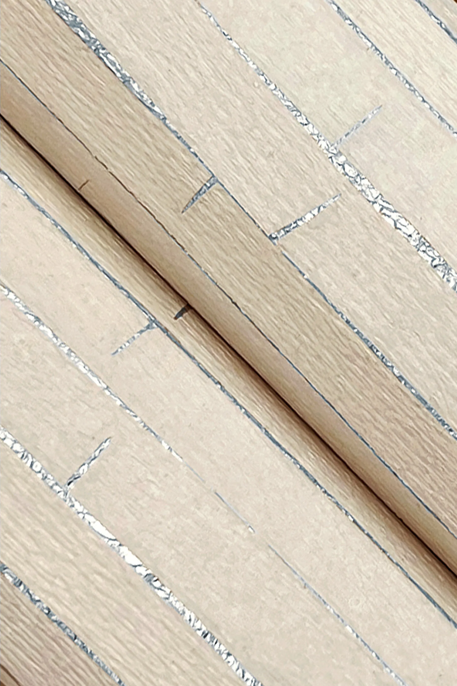 Handcrafted Shimmering Wallpaper