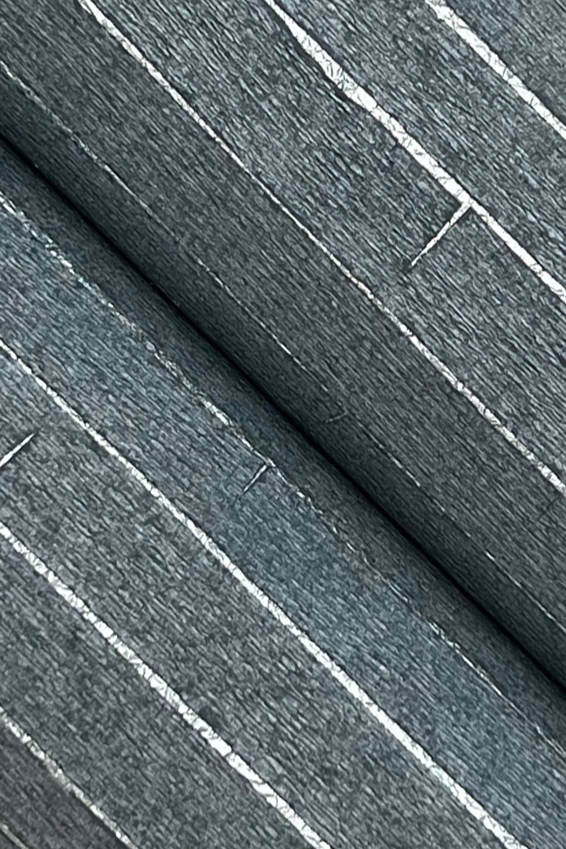 Handcrafted Shimmering Wallpaper