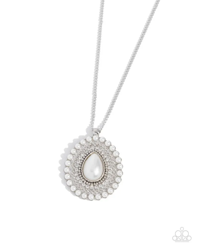 Paparazzi Necklace ~ Opera Enthusiast - White